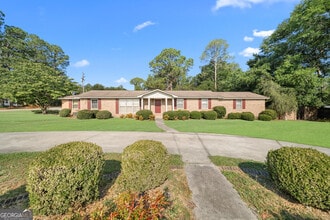 Building Photo - 706 Gentilly Rd