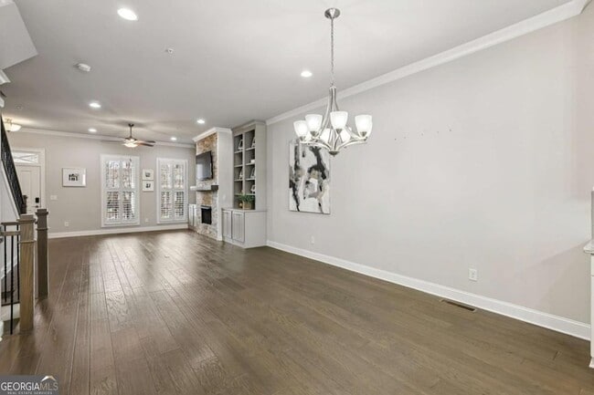 Building Photo - 355 Cricket Ln