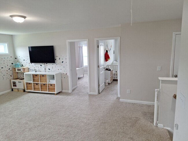 Building Photo - Magnificent Five Bedroom Home in Elgin SC!