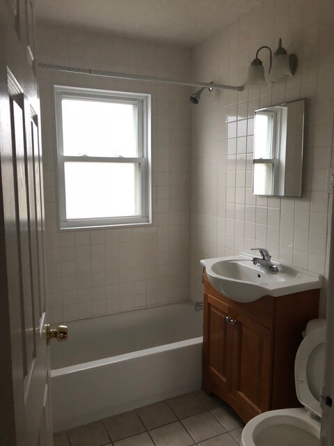 Building Photo - 6426 S Lorel Ave