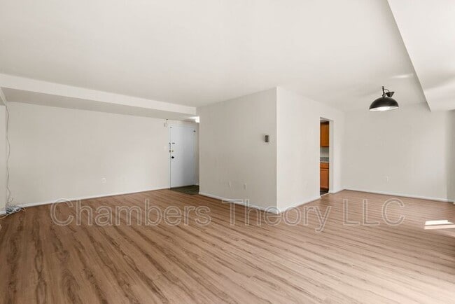 Building Photo - 4241 Columbia Pike