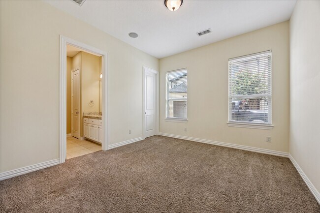 Building Photo - 14450 Kingston Cove Ln
