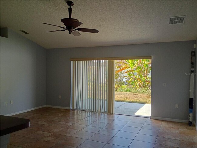 Building Photo - 715 Palaiseau Ct