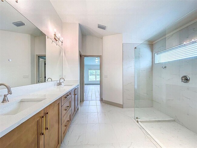 Building Photo - 4811 Cypress Clb Pl