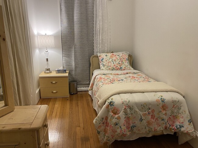 Building Photo - 57 Beltran St