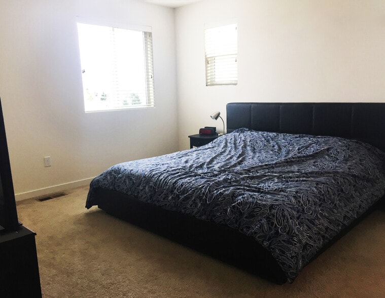 Master Bedroom - 9627 Dunning Cir