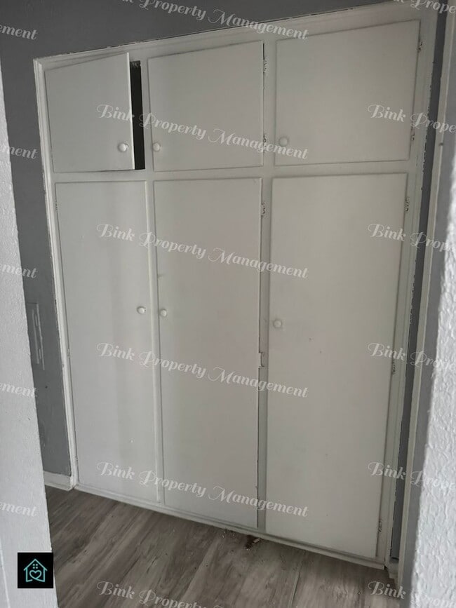 Building Photo - 15808 Southfield Fwy