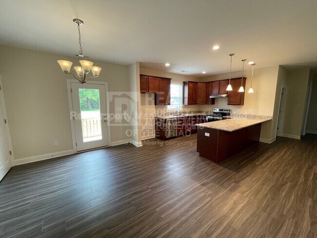 Building Photo - 206 Hassellwood Dr