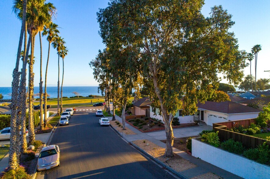 Building Photo - 144 San Rafael Ave