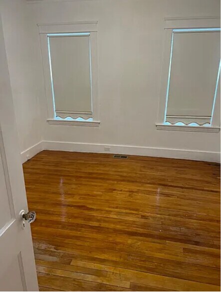 Building Photo - 38 S Lenox St