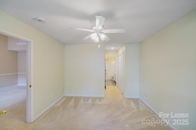 Building Photo - 15021 Deshler Ct