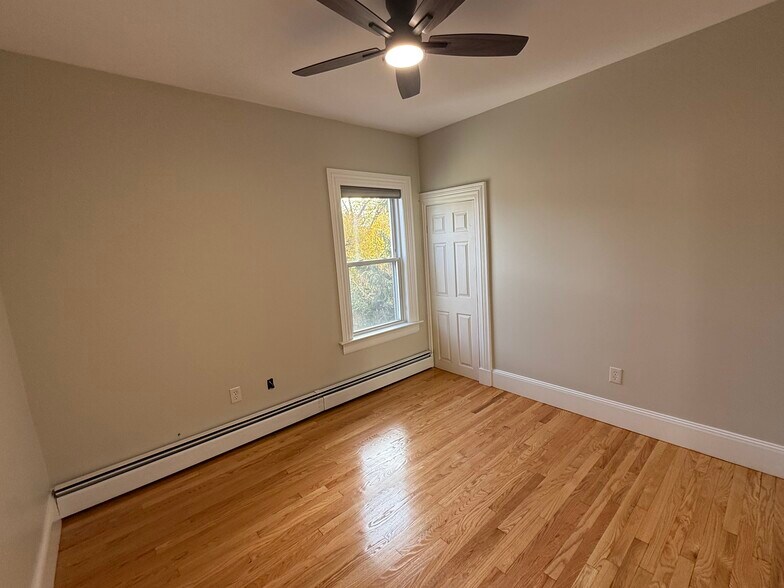 Building Photo - 44 Highland St