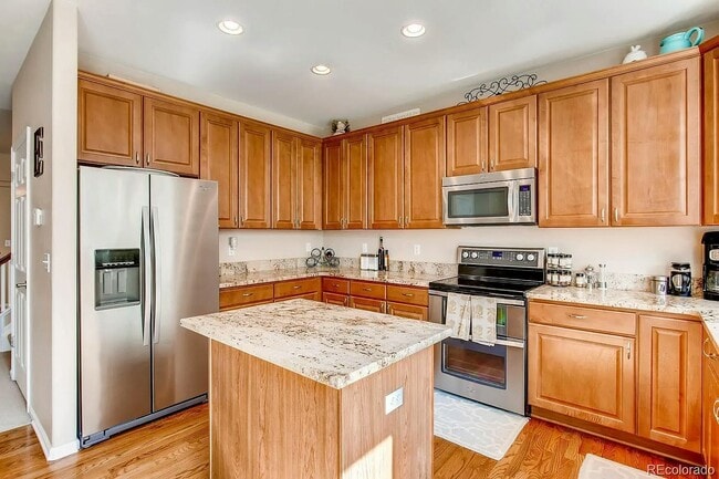 Building Photo - 9327 Branham Dr