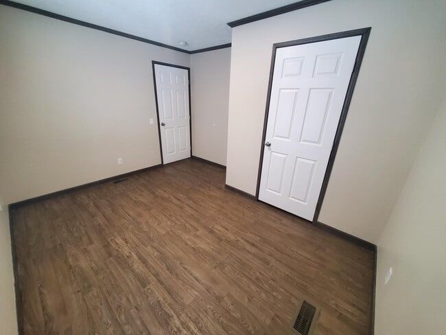 Building Photo - 6 Swallow Ct