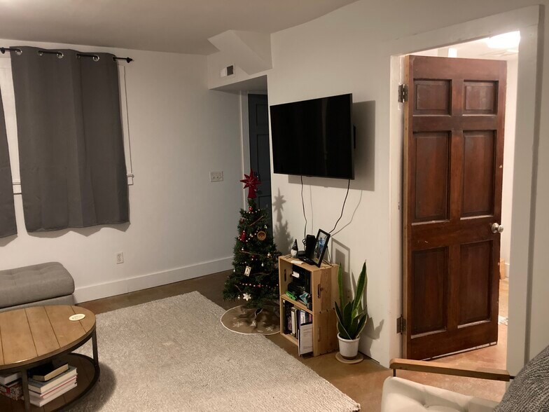 Building Photo - 4111 Tennessee Ave