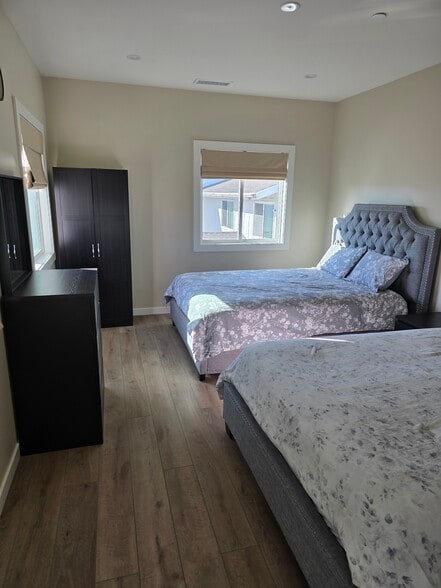 Building Photo - 2857 W Carson St