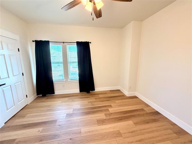 Building Photo - 1720 Lloyd Ave