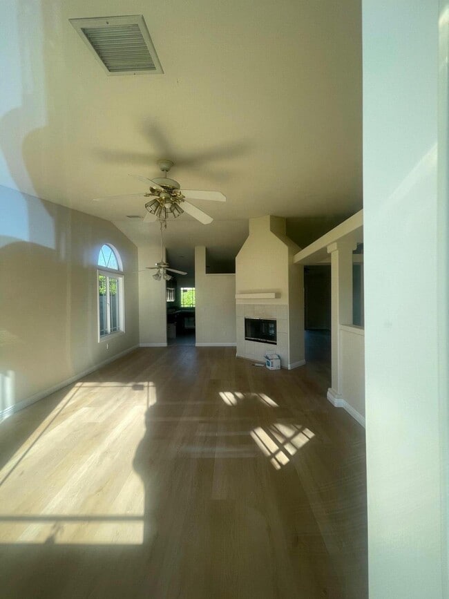 Building Photo - 30750 Avenida Juarez