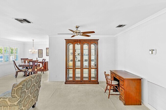 Building Photo - 376 NW 42nd St