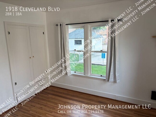 Building Photo - 1918 Cleveland Blvd