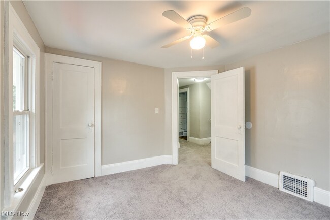 Building Photo - 2338 16th St SW