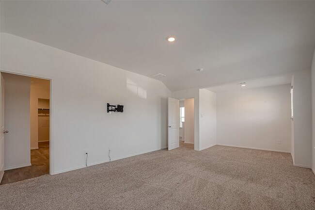Building Photo - 5343 Pinecliff Grove Ct