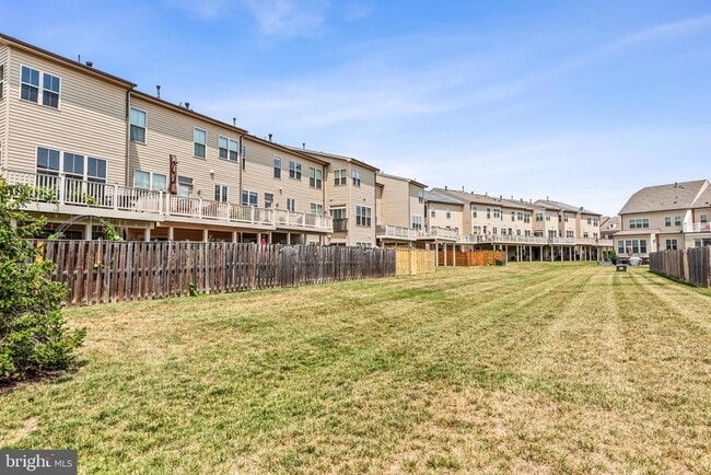 Building Photo - 23638 Sailfish Square