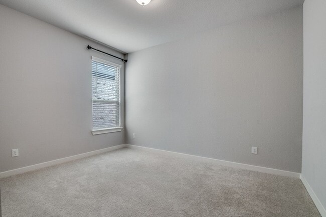 Building Photo - 7015 Hopper Ct