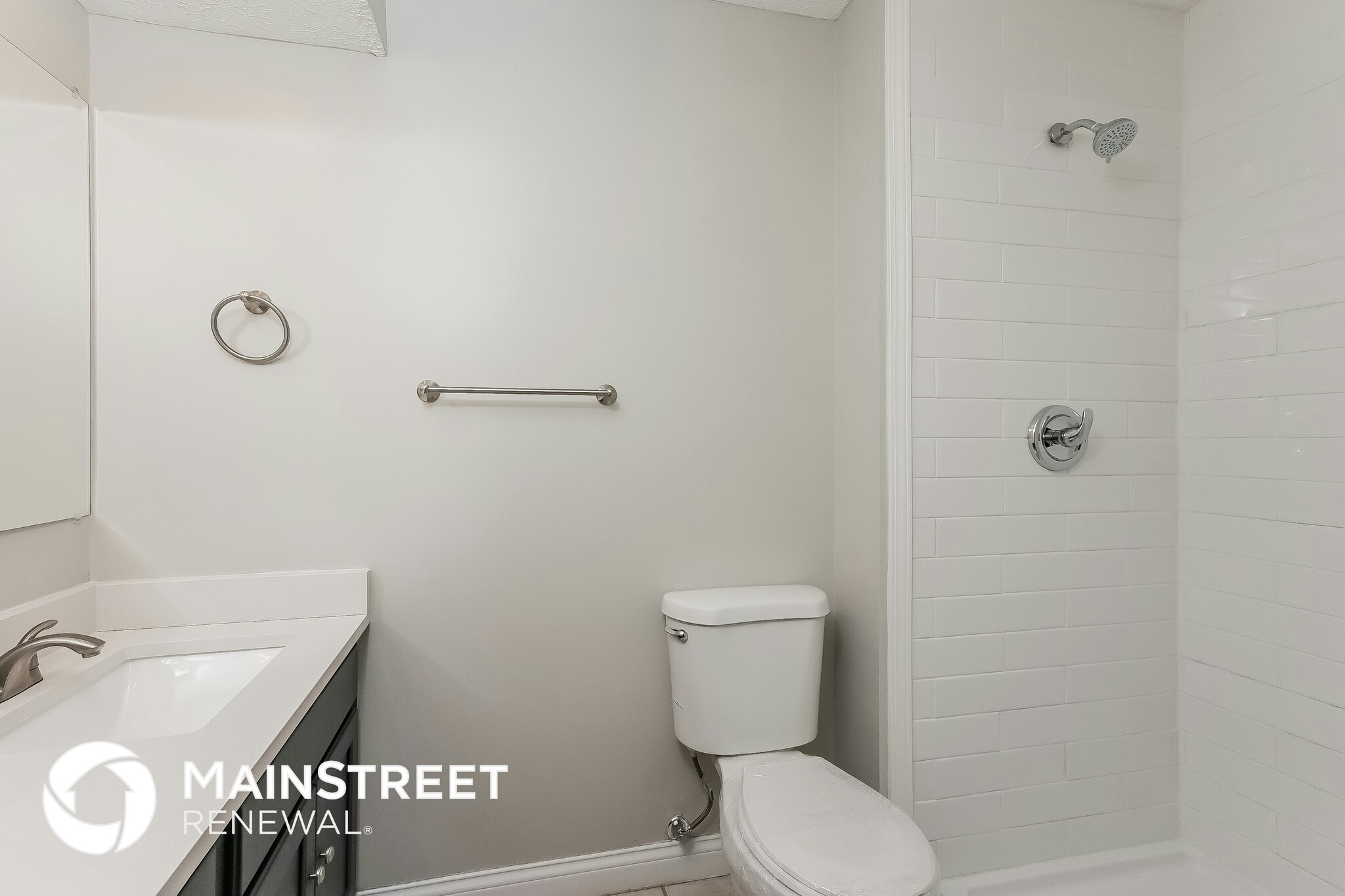 Building Photo - 270 Adams Dr