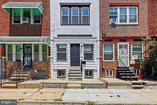 Building Photo - 2435 Fitzgerald St