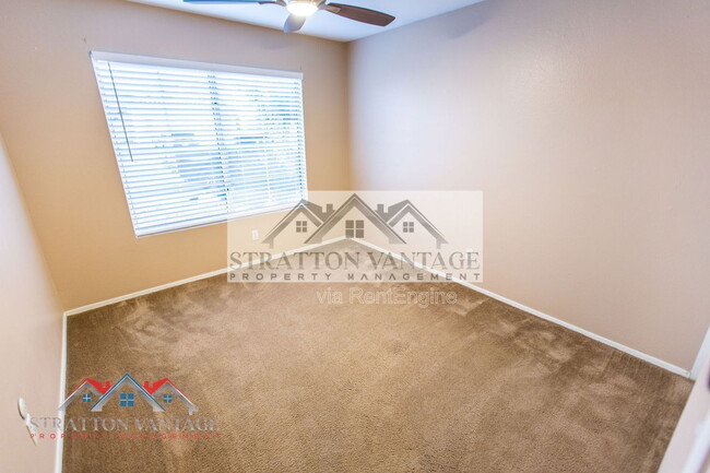 Building Photo - 4831 W Kristal Way