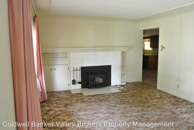 Building Photo - 1225 Chestnut St SE