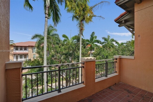 Building Photo - 808 SW 147th Ave
