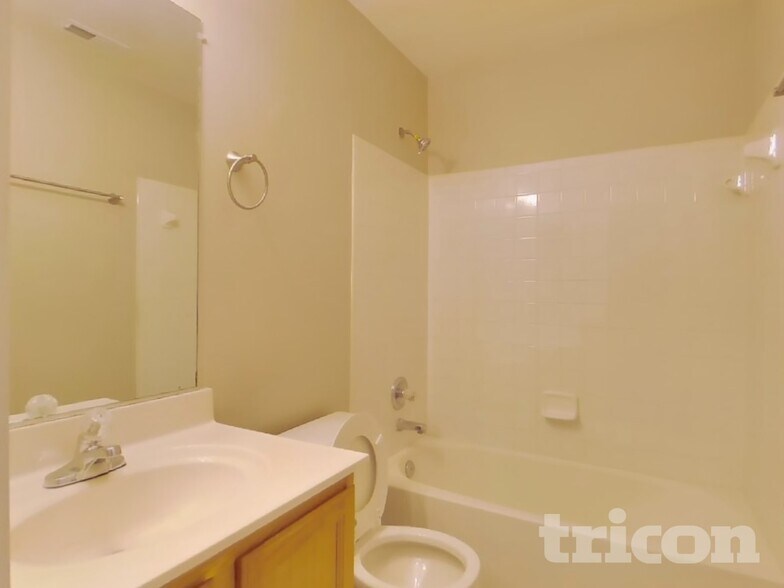 Building Photo - 7904 Bardwell Ct