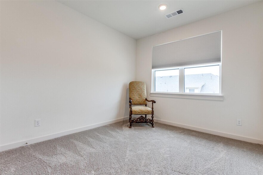 Building Photo - 3891 Pine Leaf Ln