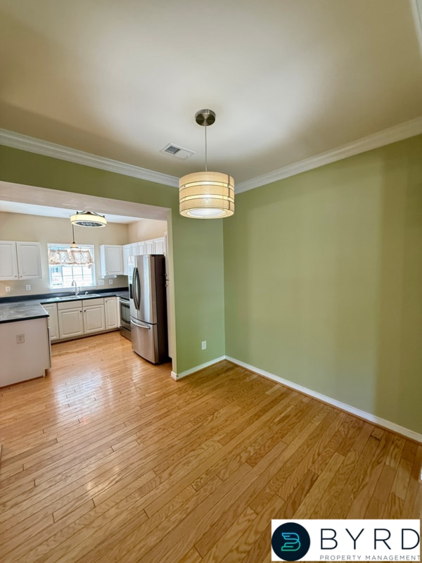 Building Photo - 8651 Millstream Dr