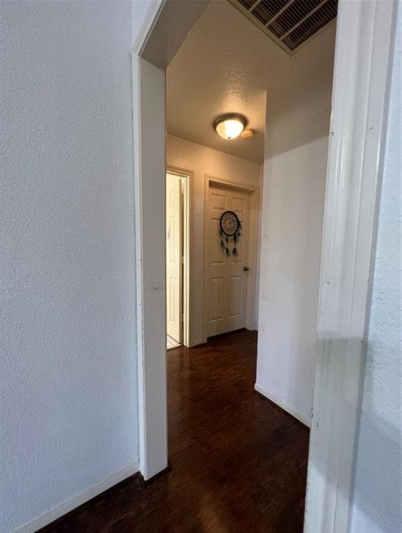 Building Photo - 825 Manor Dr