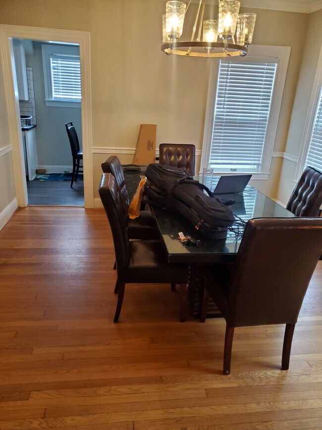 Building Photo - 2100 Sherwood St