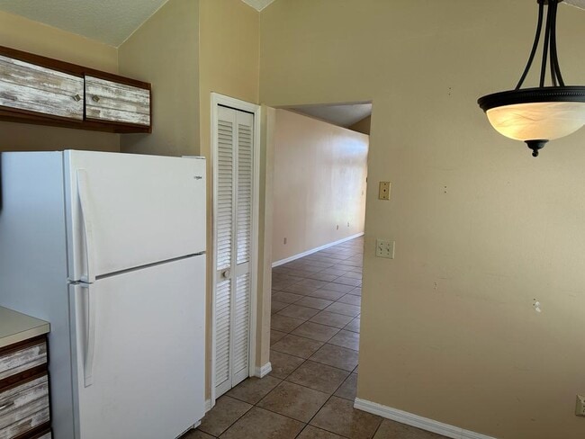 Building Photo - 9869 Aloma Bend Ln