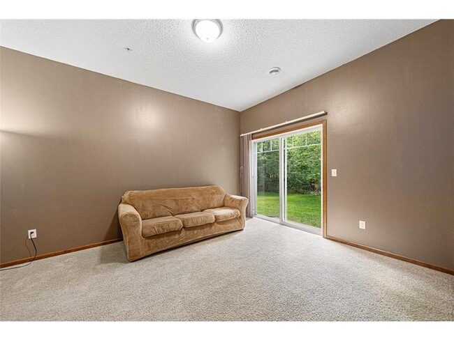 Building Photo - 5037 Dunkirk Pl N