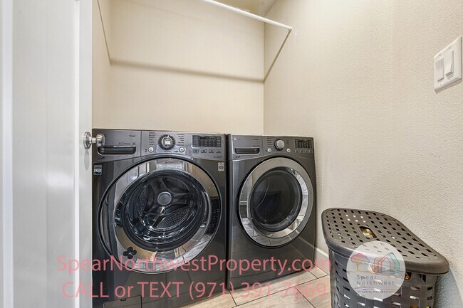 Building Photo - 3954 N Willis Blvd