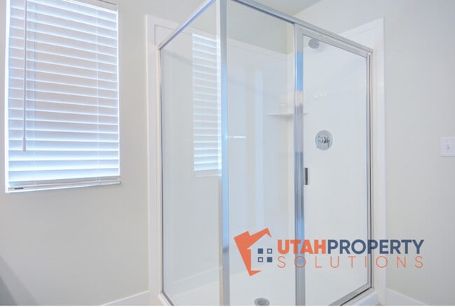 Building Photo - 408 S 980 W