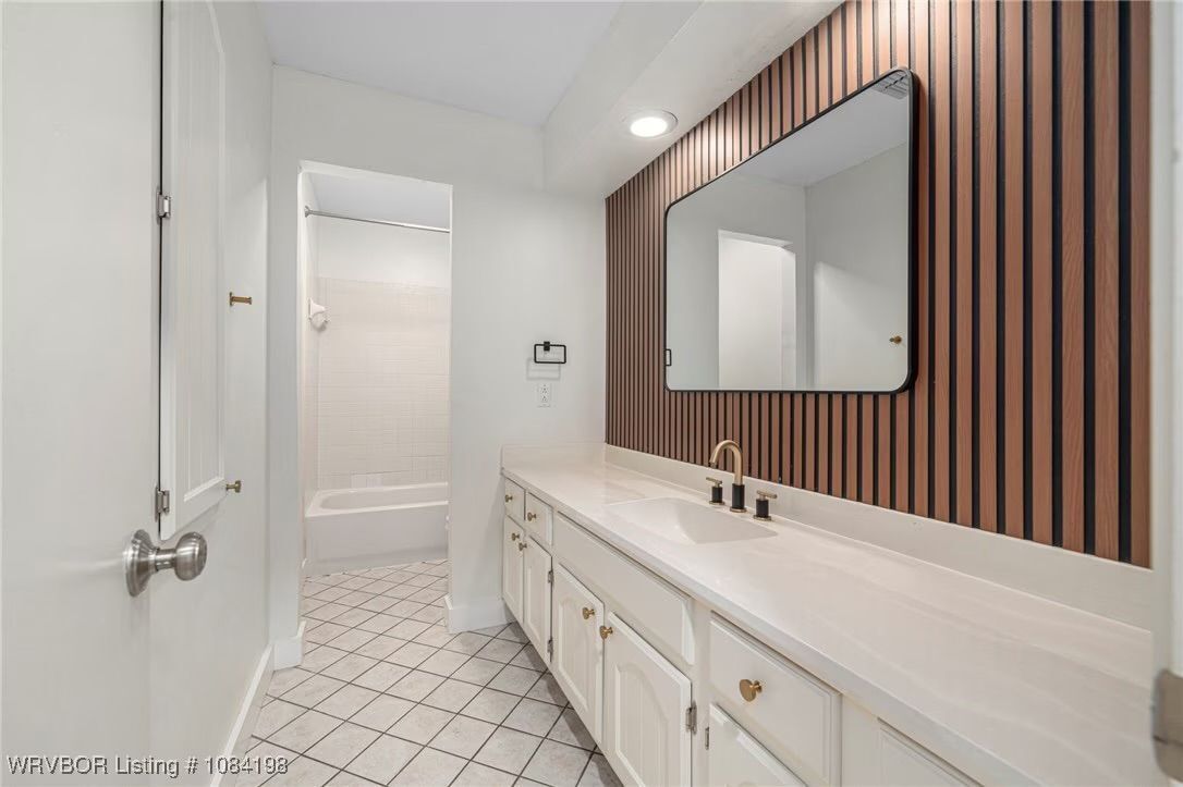 Building Photo - 3021 S 96th St