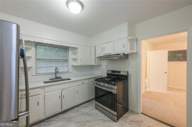 Building Photo - 2293 Vistamont Dr
