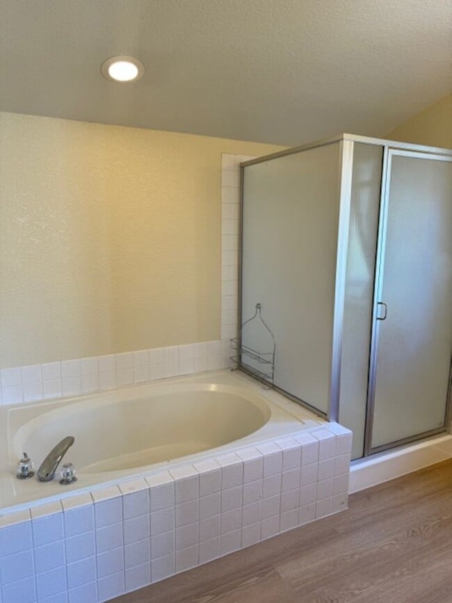 Building Photo - Beautiful 3 Bedroom 2.5 Bath Home!!