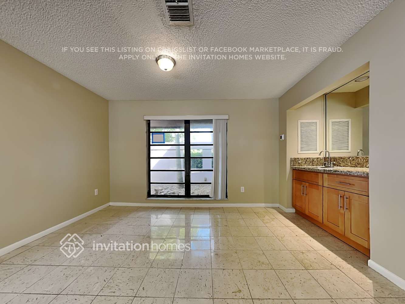 Building Photo - 8600 SW 140th Terrace