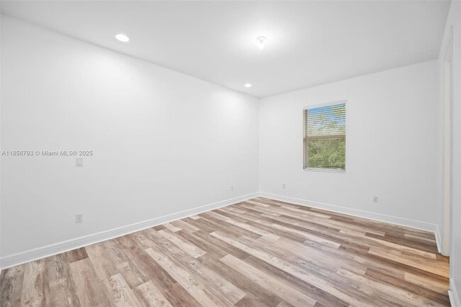 Building Photo - 6907 Pines Cir