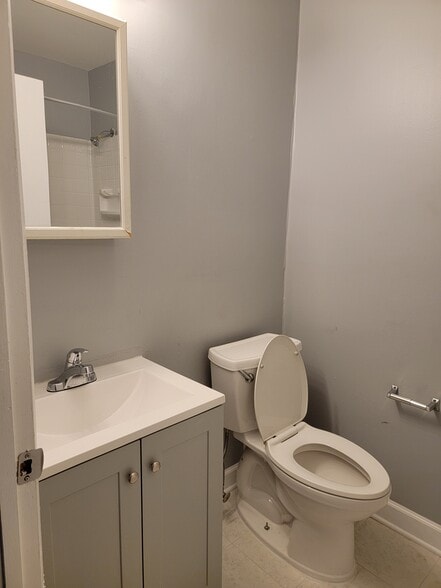 Building Photo - 228 Nathan Way