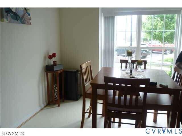 Building Photo - 8738 Springwater Dr