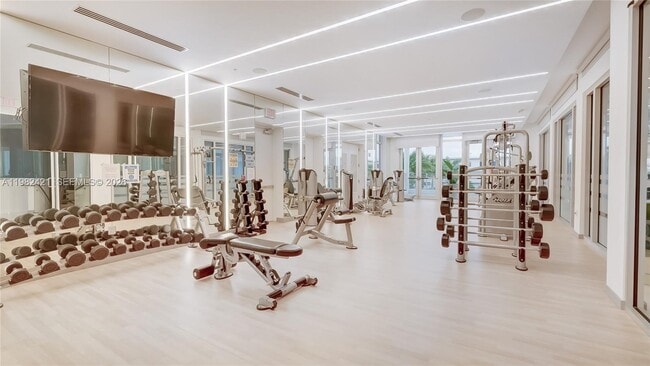 Building Photo - 6630 NW 104th Path